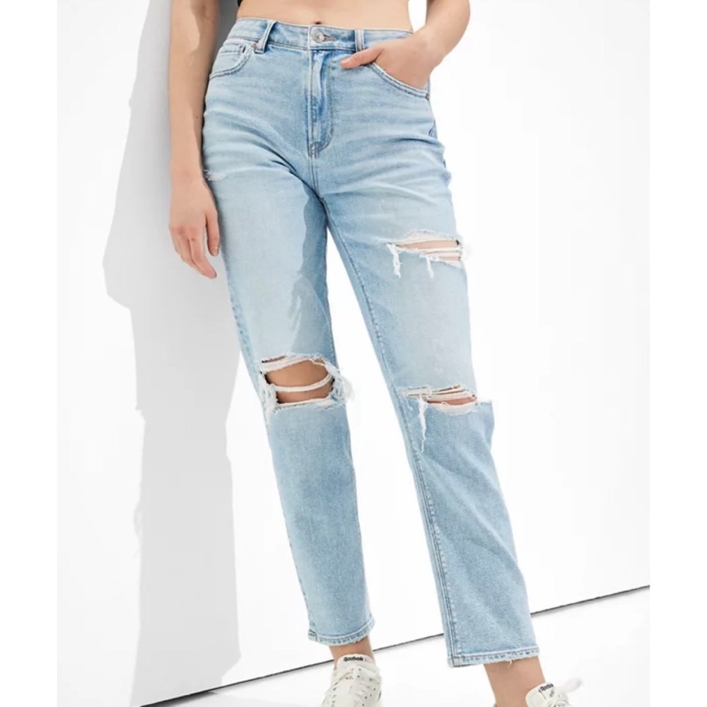 American Eagle Stretch Ripped Mom Straight Jean